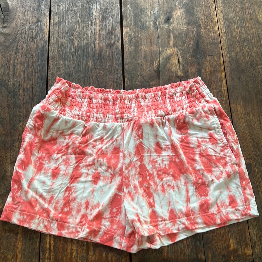 Time in true women’s comfy shorts. Size large.